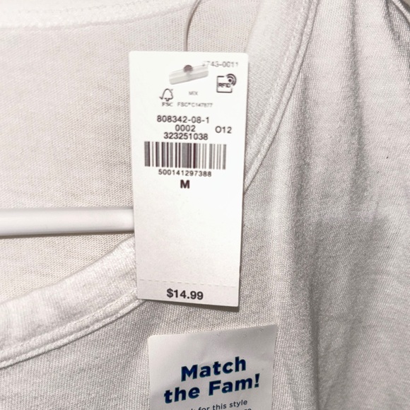 NWT - Women’s Old Navy Holiday Print Long Sleeve Thermal (S) & T-Shirt (M) - Picture 5 of 5